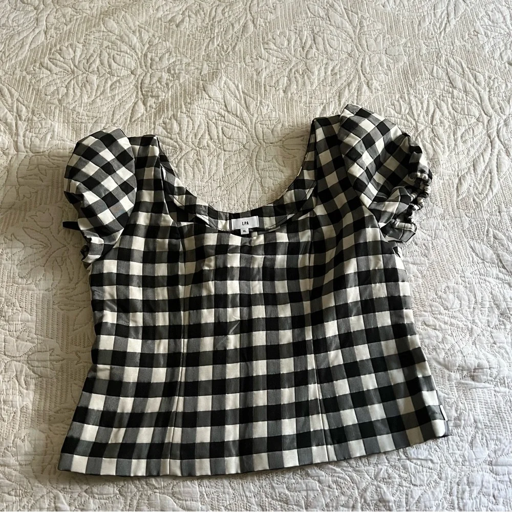 LPA Rina Top in black & white - Picture 2 of 9